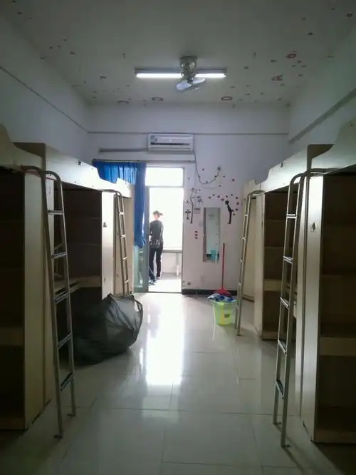 重庆文理学院的宿舍是怎样的?可以详细说说吗? 申请方