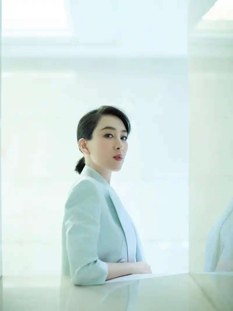 马苏受邀出席中国慈善联合会《慈善星故事》主题晚会,深情讲述分享