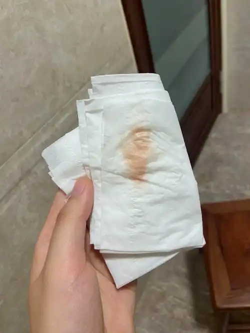 排卵13天,确认怀孕,但是今天有一点点粉色出血,怎么办,着急