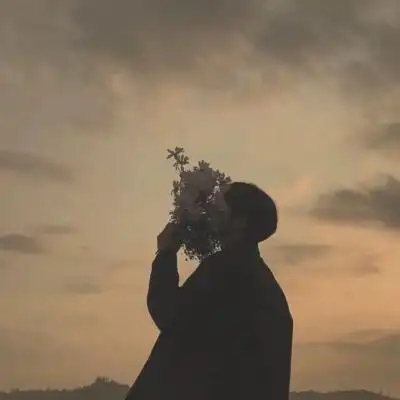 陈情|部位/捧花的仙男_男生头像_我要个性网