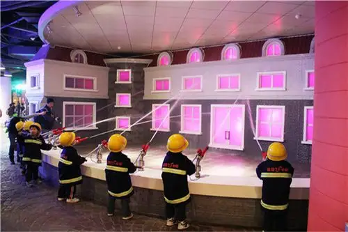 早在2011年年底进驻五号停机坪的广州星期八小镇,为首批进驻的主力