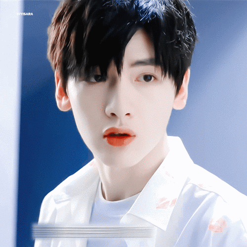 你微笑时很美翟潇闻饰简阳