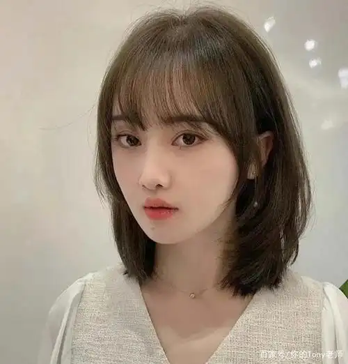 初秋流行的"短中长发型",美到没朋友