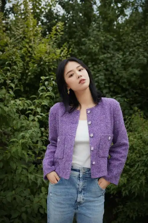 马思纯瘦十斤登上热搜打趣录完节目才瘦好可惜丸子头少女气质