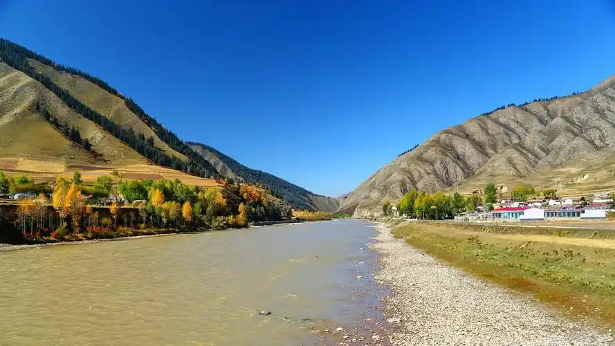 河西走廊风光壁纸1600x900分辨率查看 (1/9)