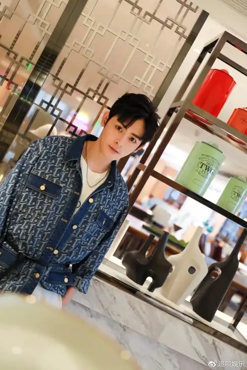 追呗专访李欣泽演员之外同样精彩