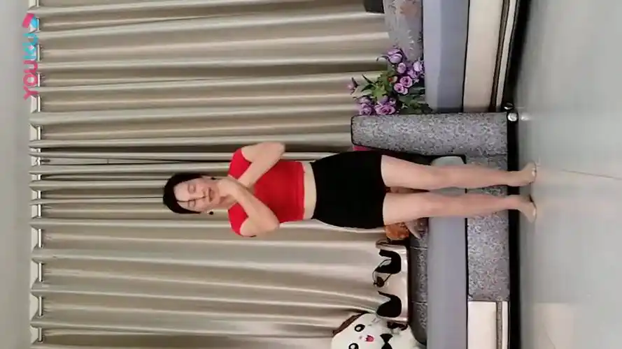 美女家里跳广场舞_超清 (1)-舞蹈视频-搜狐视频