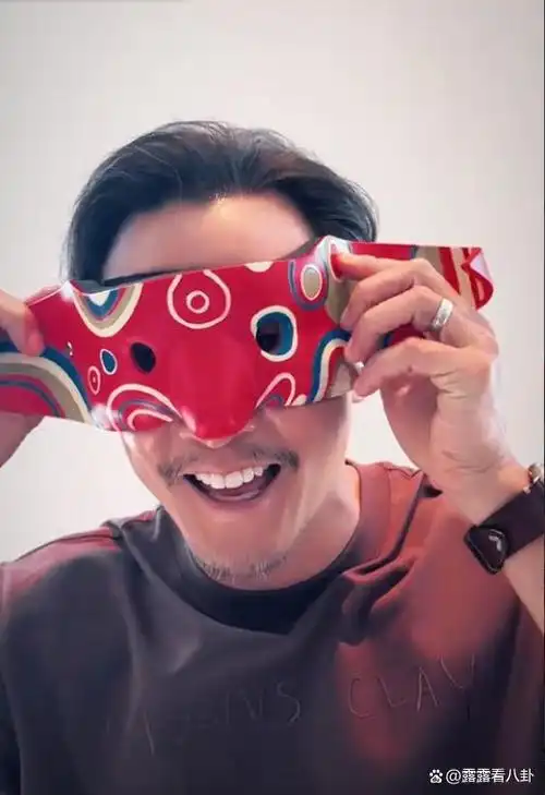 笑不活了,吴彦祖又戴上了面具,我却笑死在网友评论区里