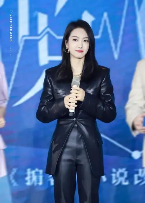 李易峰,宋茜,小鬼等人出席活动;张哲瀚,孟美岐等新代言官宣;鹿晗,刘雨