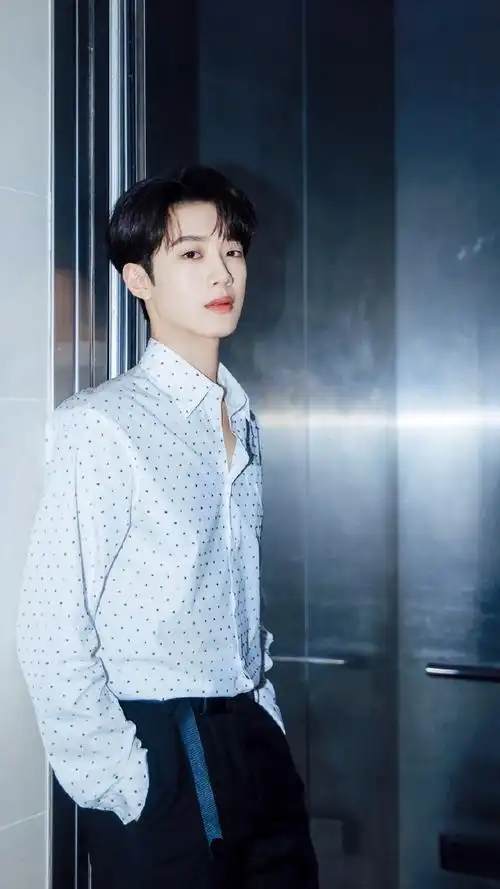 敏感美学赖冠霖