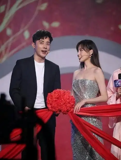 唐嫣:这辈子最正确的决定,就是离开邱泽,嫁给罗晋