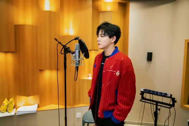 啊啊啊啊羊仔专访图好帅