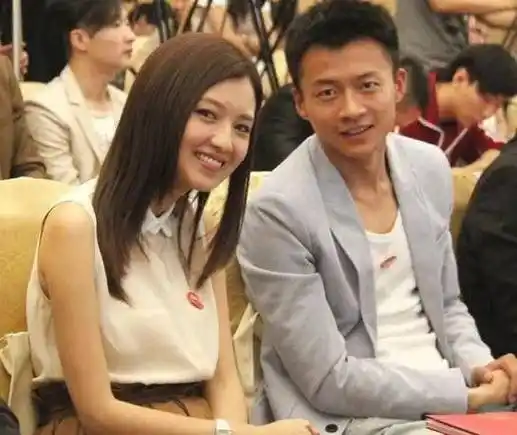 没有在荧屏上出现,网传她的老公是湖南台"天天向上"的主持人矢野浩二