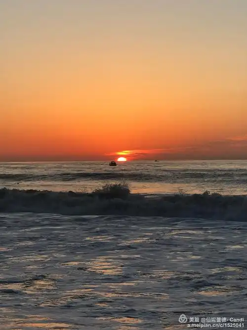 美国洛杉矶太平洋丽浪多海滩晚霞夕照