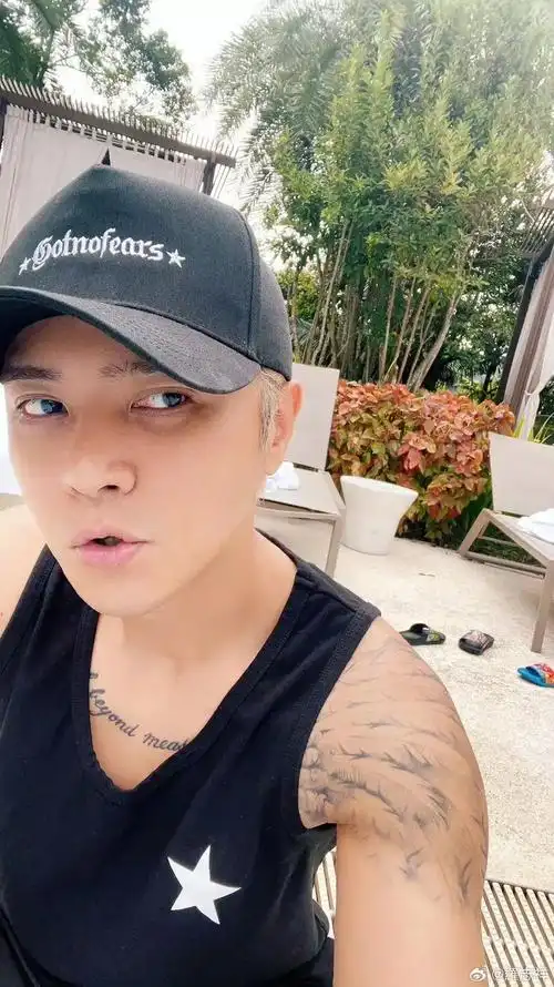 罗志祥在微博官宣了将要在内地连开5场演唱会,之前他被周扬青爆私生活