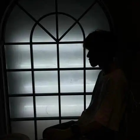 男生头像玫瑰到了花期我很想你