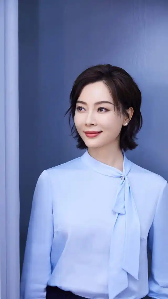 演员陈数,知性优雅,精彩作品无数,来看她美美哒照片