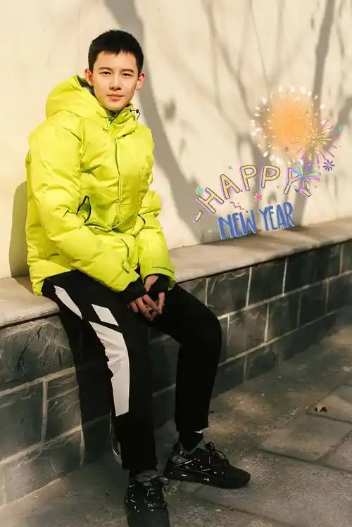 (胡先煦)(胡先煦《百鸟朝凤》剧照)2022年大学毕业,胡先煦以第一名的