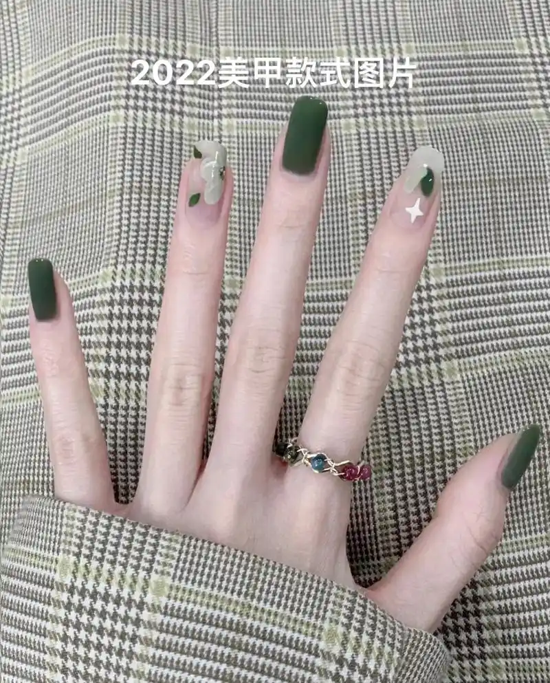 美甲款式图片2022最火网红款春款