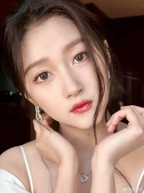 曾少年#好的小白兔小白兔bulingbuling 的谢乔你最美啦!#关晓彤