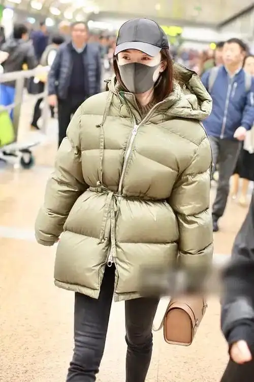 霍思燕裹"移动被窝"羽绒服开启过冬模式, 调侃自己像肉包子