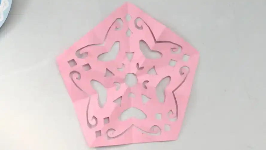 五边形窗花的手工教程