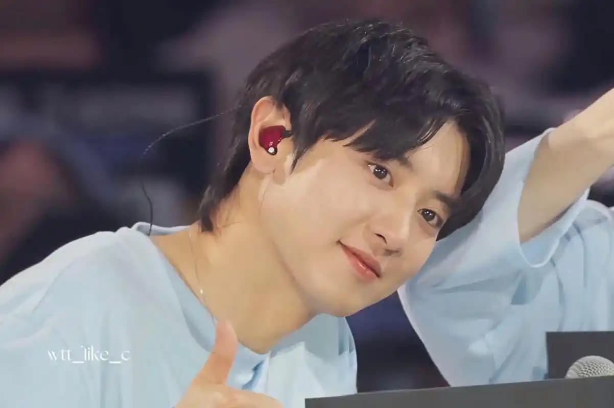 fm直播截图修图#exo #朴灿烈 #exo12周年见面会 - 抖音