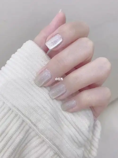 白色系猫眼美甲