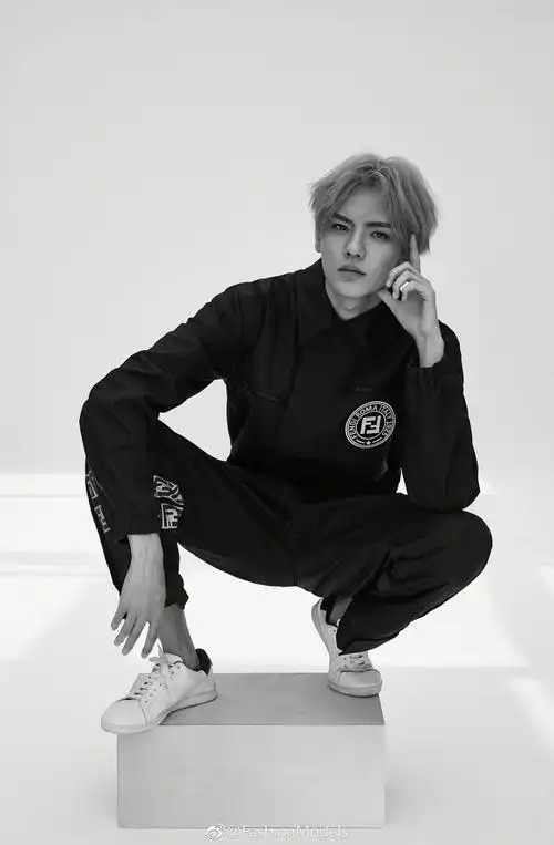 [cp]#毕雯珺[超话]# [米奇比心]#毕雯珺奇妙的食光#  刚刚看到还有hh