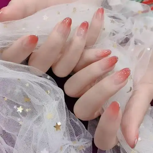 横向渐变和竖向渐变美甲你喜欢哪一种