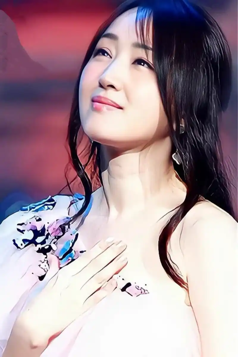 明星图集~杨钰莹