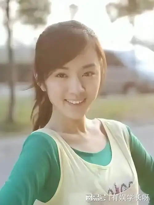 吻戏女王王晓晨把胡歌亲到吐张嘉益嘴亲肿如今仍单身