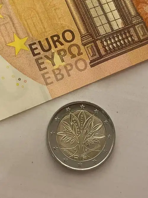 2022法国新版的2欧硬币颜值很好看哇