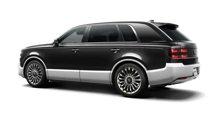 在外观设计上,丰田世纪suv采用了略显方正的造型,配备有硕大的前中网