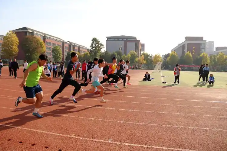 校园新闻|阜南一中秋季田径运动会隆重开幕
