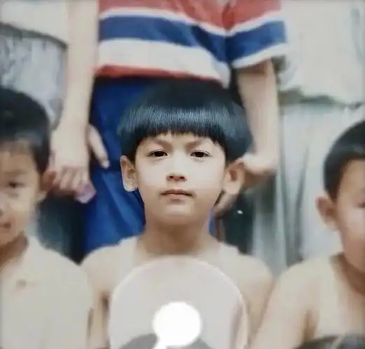 胖胖肖战认不出,白敬亭穿裙子萌翻,罗云熙从小就有盛世美颜