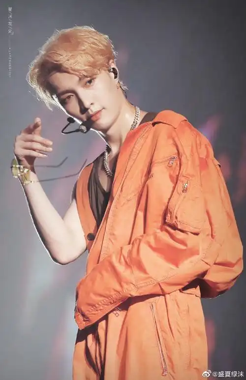 张艺兴每时每刻##张艺兴时光记事簿##张艺兴dna音乐联盟