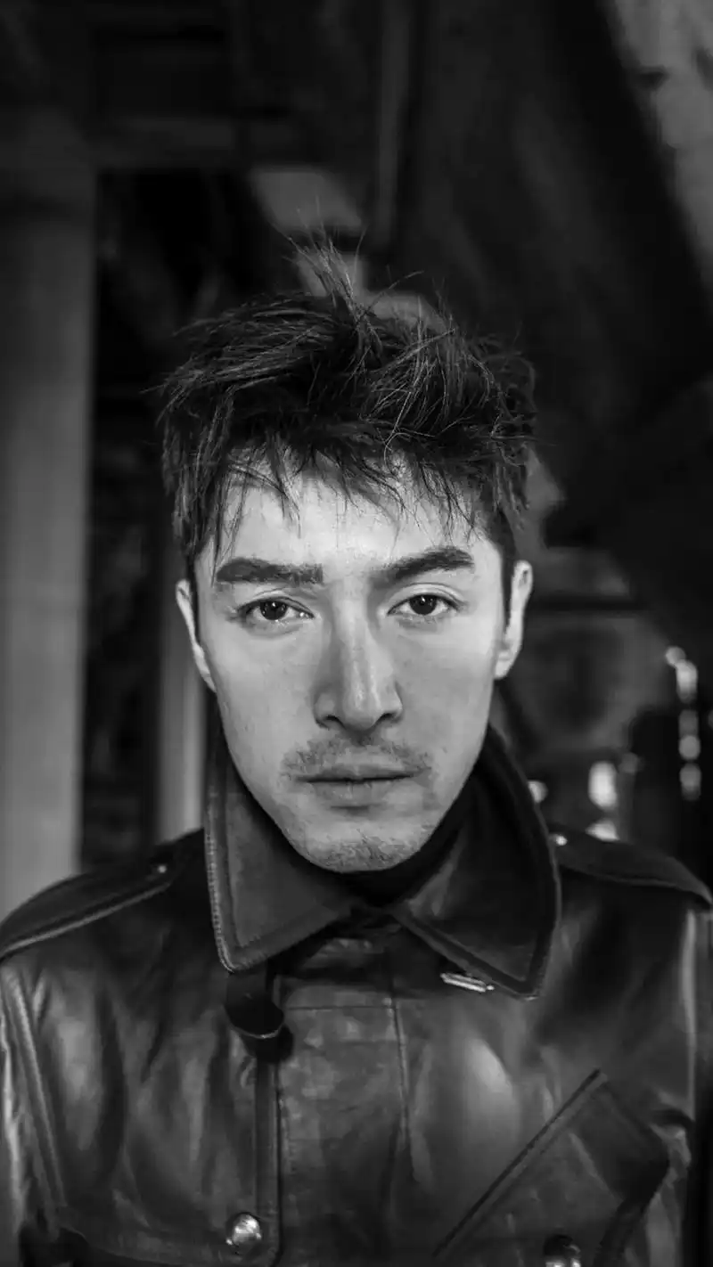 胡歌壁纸.黑白图片高级感 #胡歌 #高级感 #胡歌壁纸 # - 抖音