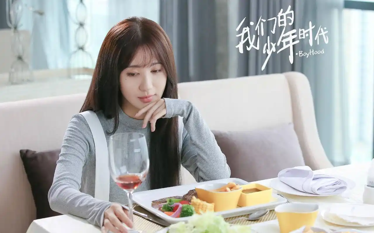 李菲儿《我们的少年时代》剧照桌面壁纸