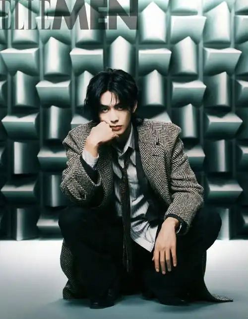 宋威龙黑发狼尾