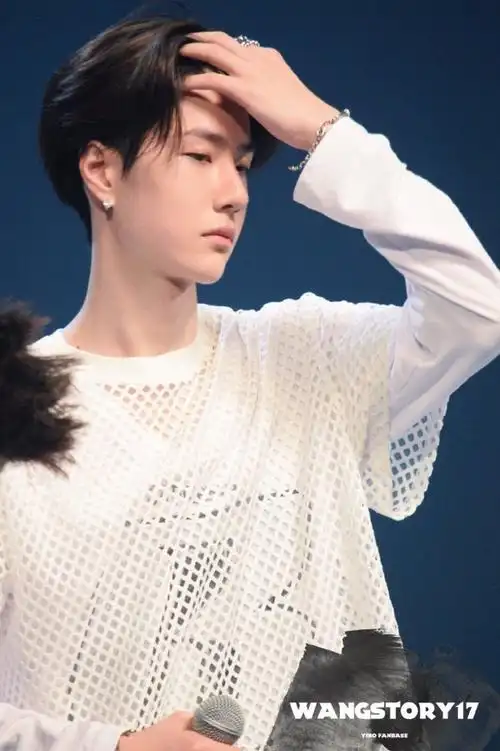 王一博天天向上#wyb#王一博所在即舞台#2015年11月9591 fm活动又