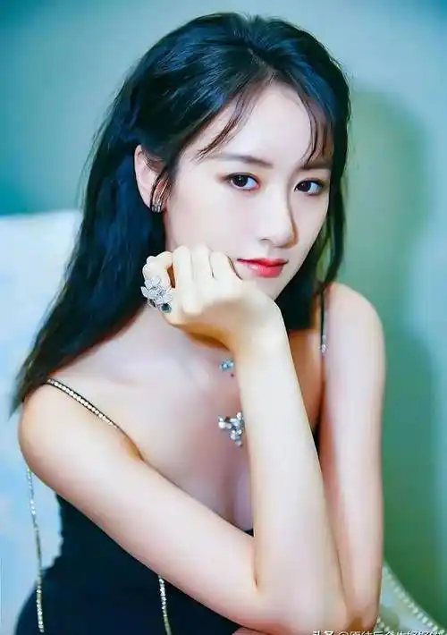 袁冰妍美照一册欣赏