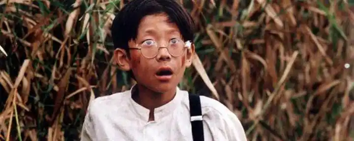 31岁的嘎子和28岁的英子重逢,一个健硕有型,一个女大十八变