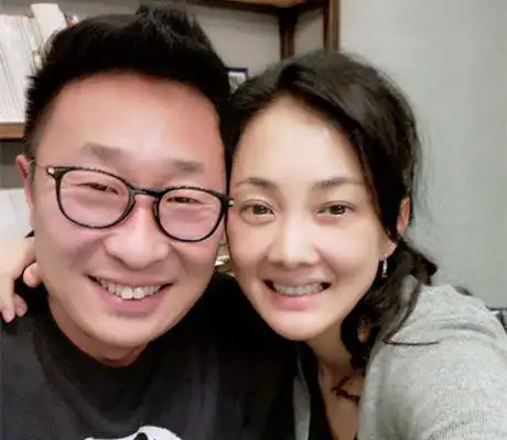 【图】43岁牛莉老公富商身份遭曝光 逆生长美丽动人