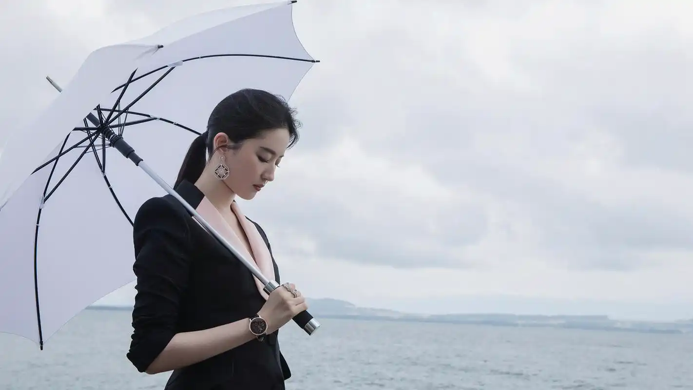 刘亦菲酷美西装杀高清桌面壁纸