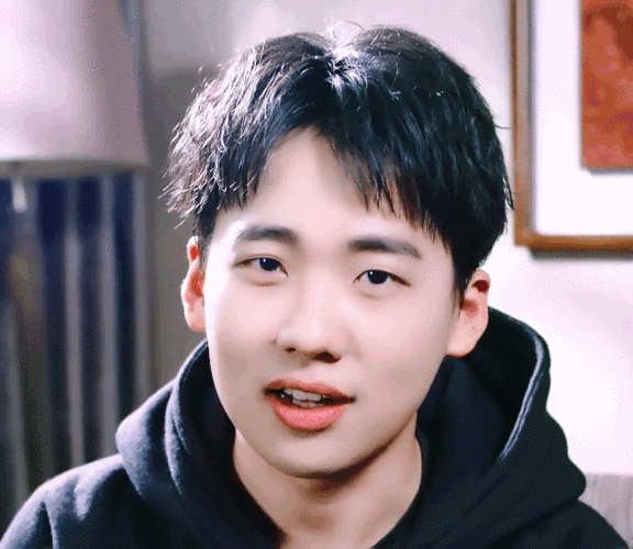 对不起,郭麒麟这种富二代,我羡慕不起来