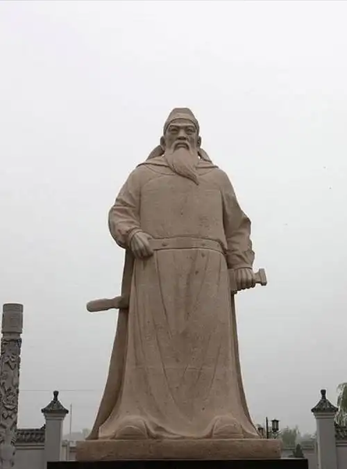 清朝一位官员问剃头匠:郭子仪还有后人吗?剃头匠:我就是