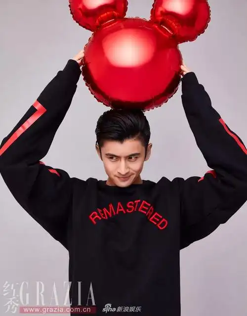 张云龙脱衣露六块腹肌性感撩人男友力max