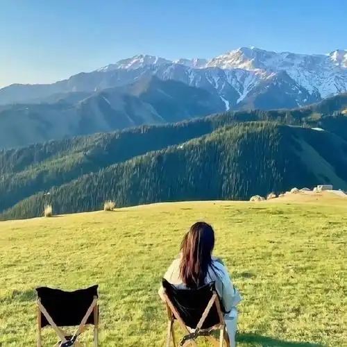 氛围感女生背影头像