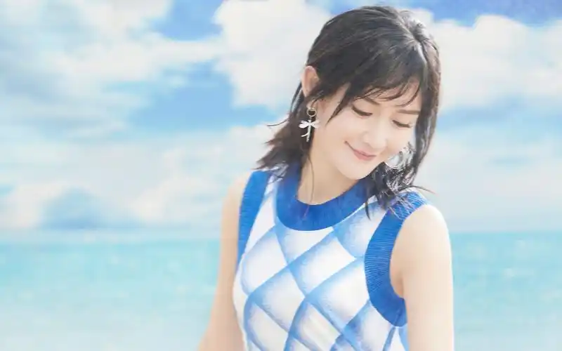 谢娜春日清新高清桌面壁纸